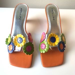 Vintage leather flower sandals 🌸